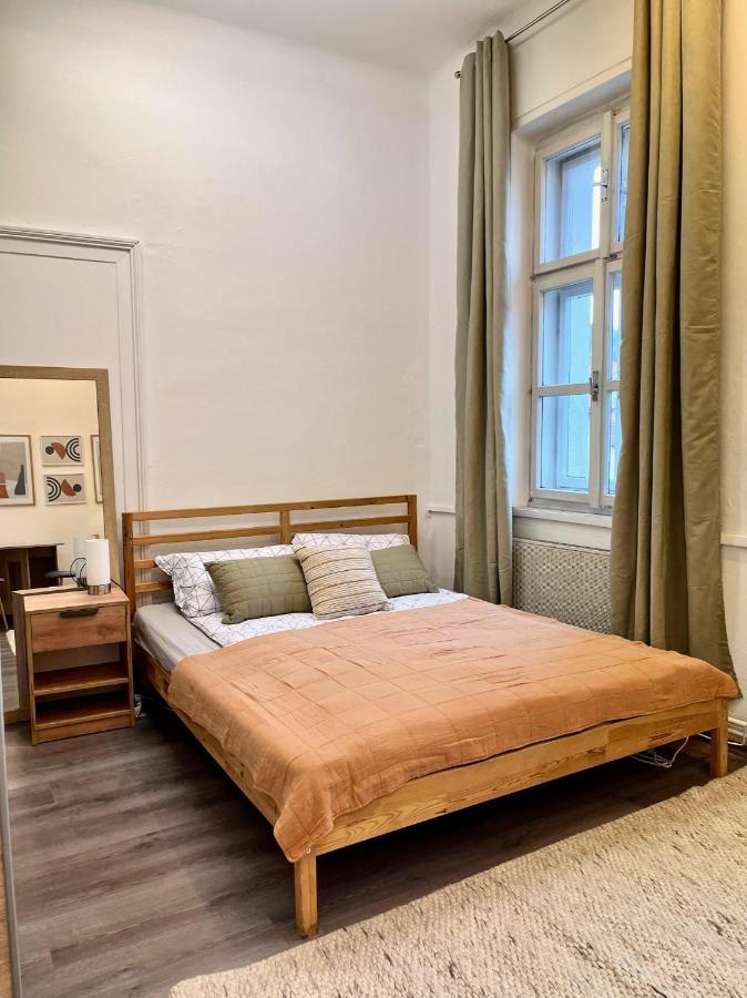 1 Bedroom Studio Close To Palmovka Prag Eksteriør billede