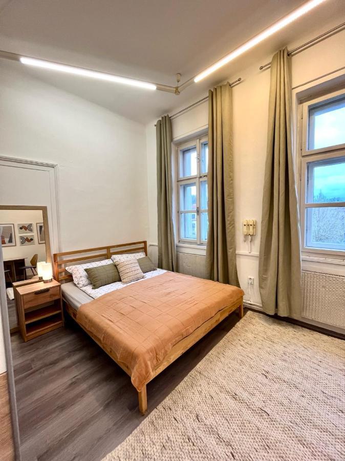 1 Bedroom Studio Close To Palmovka Prag Eksteriør billede